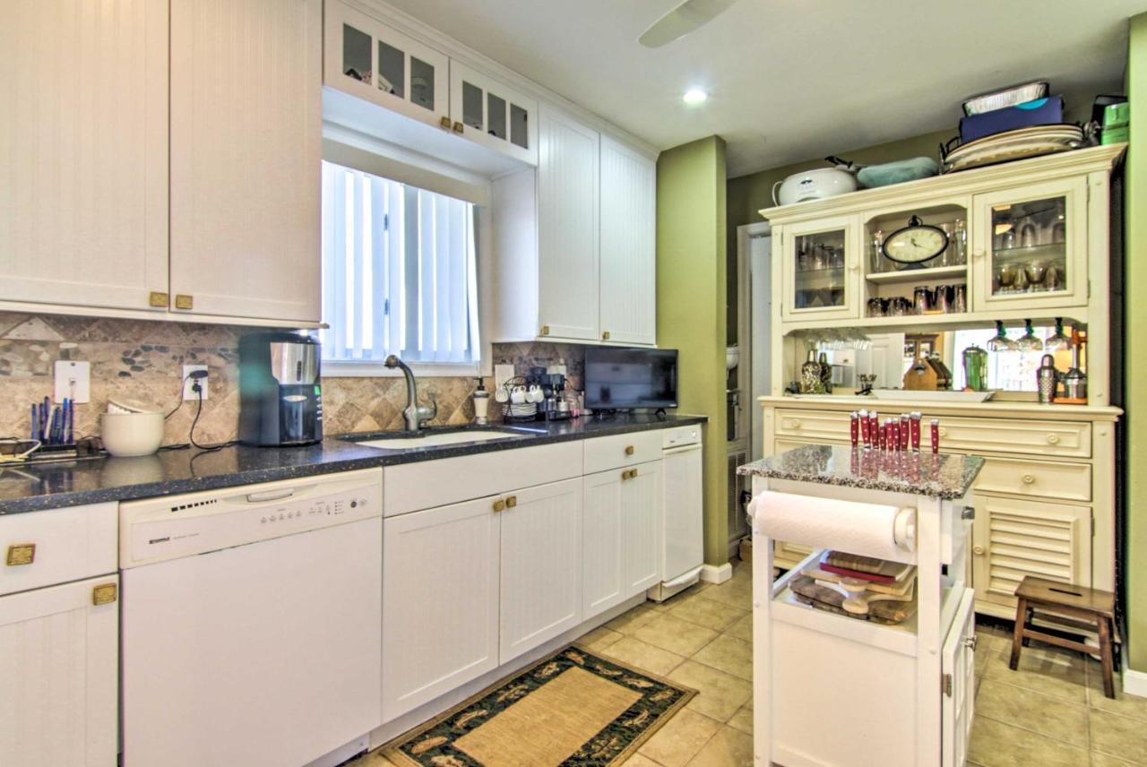 Berlin Home With Patio, 9 Mi To Ocean City Beaches Ngoại thất bức ảnh